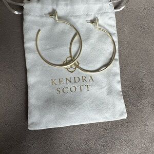NWOT Kendra Scott Elegant Gold Hoop Earrings